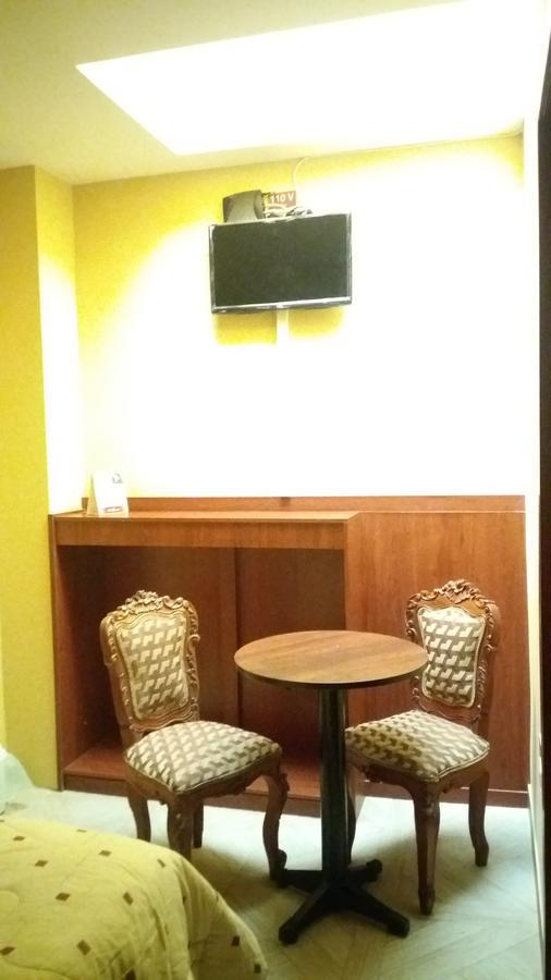 Hotel Saint Thomas Quito Ngoại thất bức ảnh